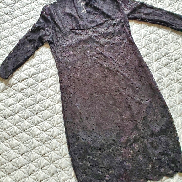 Black lace dress - Picture 1 of 2
